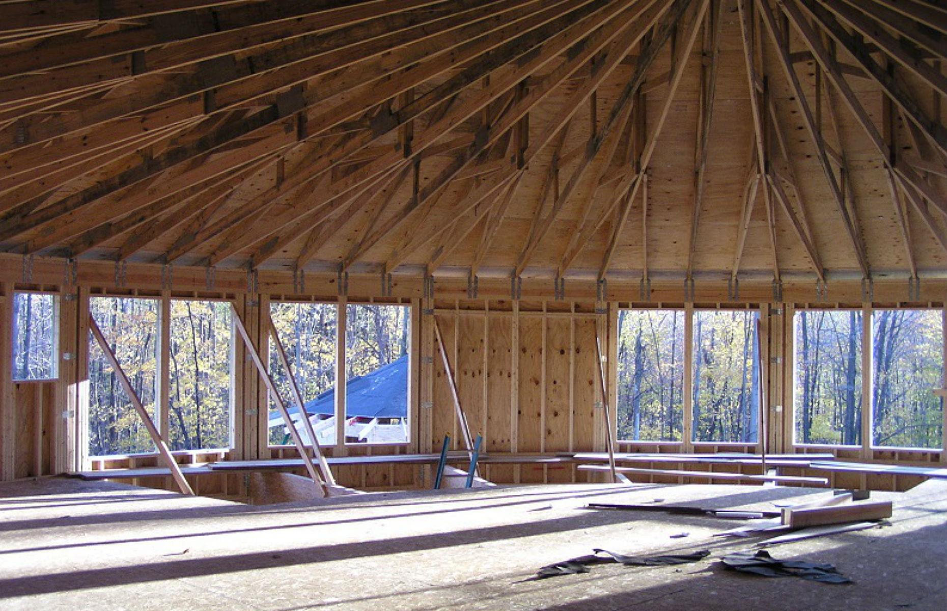 Self-sufficient family home: Hurricane-proof homes that could save your life
